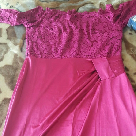 Lace with Satin dress - Picture 4 of 5